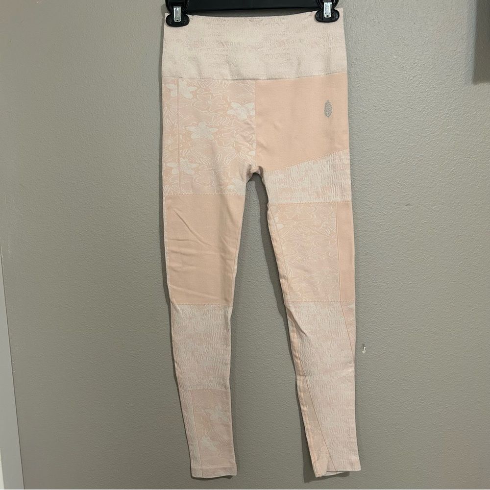 Free People patchwork pink seamless high rise leggings women’s size medium